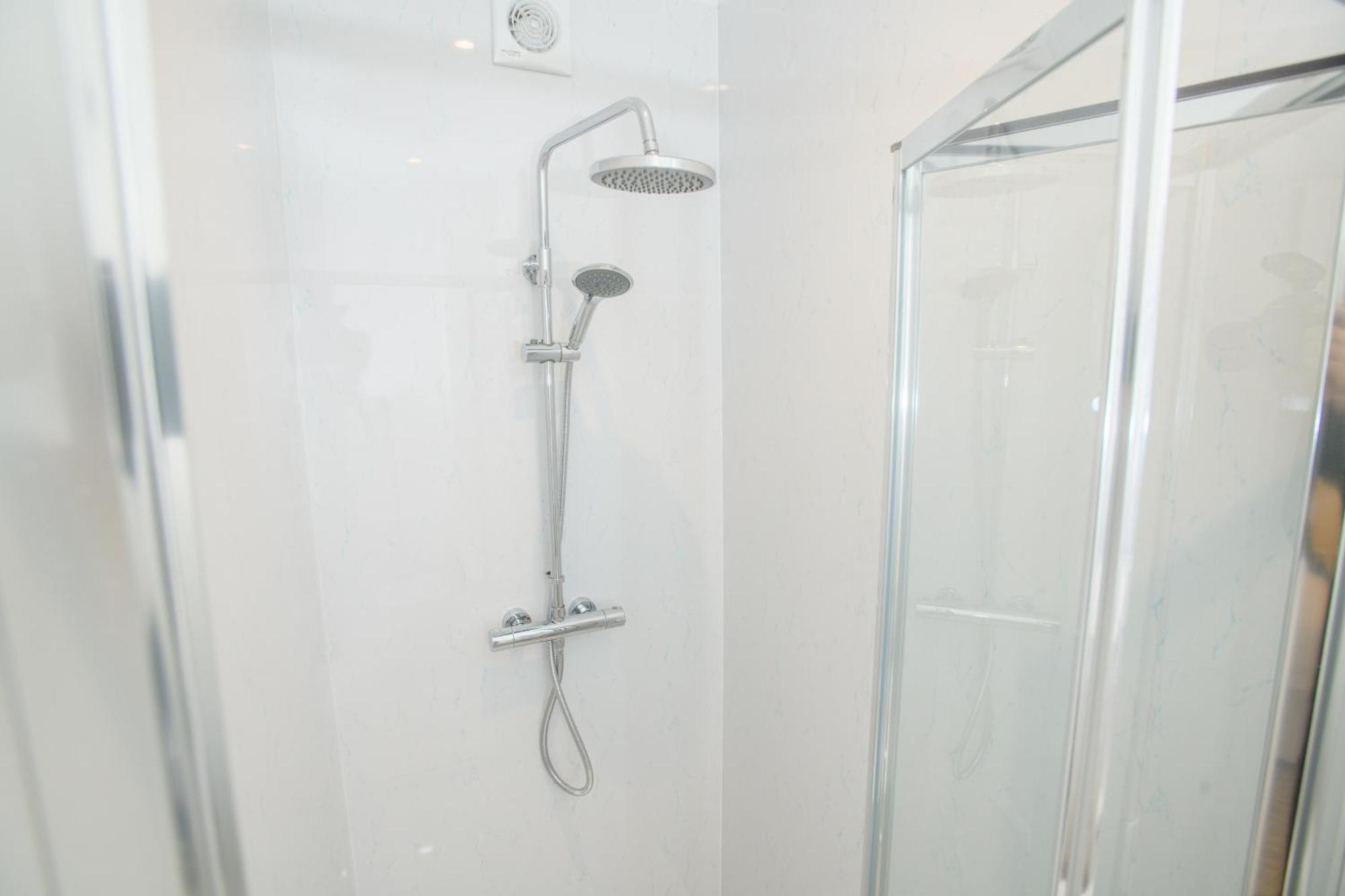 Tavmar Accommodation ลินคอล์น ภายนอก รูปภาพ